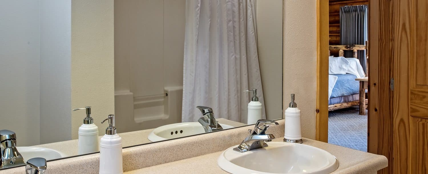 large two sink bathroom